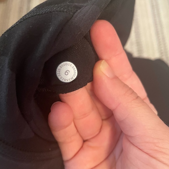 Lululemon flow y bra - Picture 3 of 3